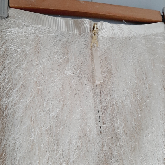 H&M x Lana del Rey Faux Feather Fringe Mini Skirt Sz 4 - Picture 7 of 10